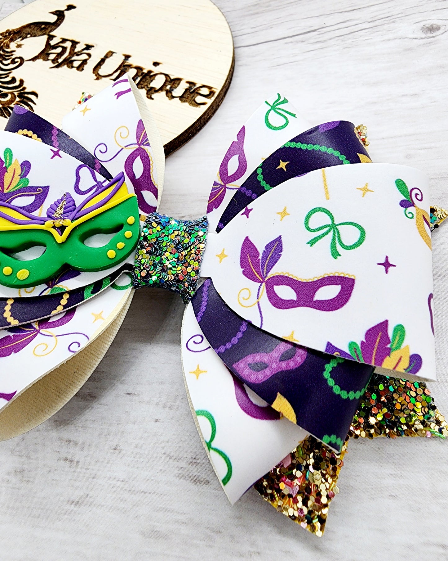 Mardi Gras Bow