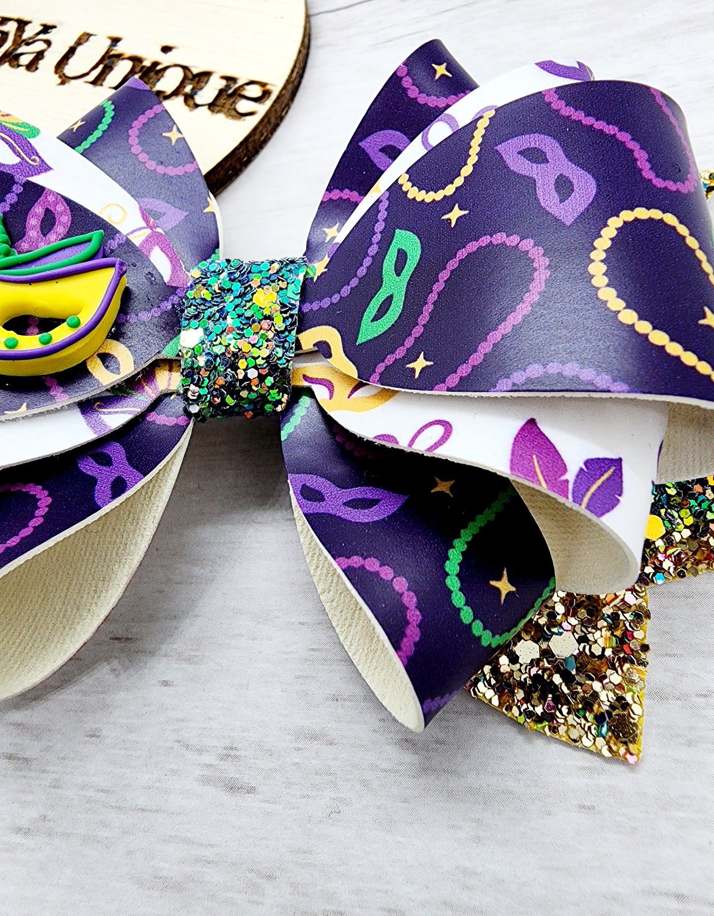 Mardi Gras Bow