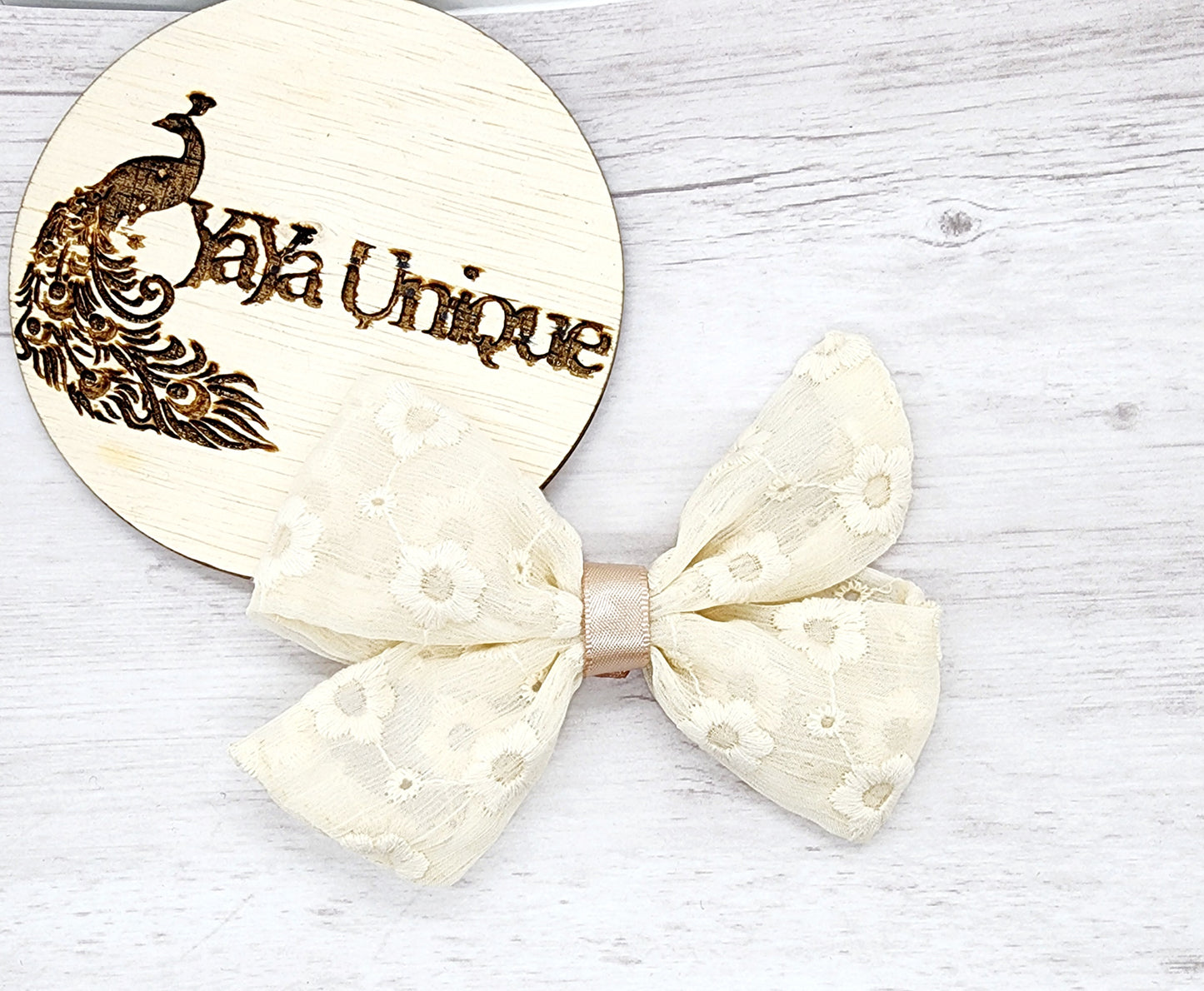daisy embroidered tulle bow
