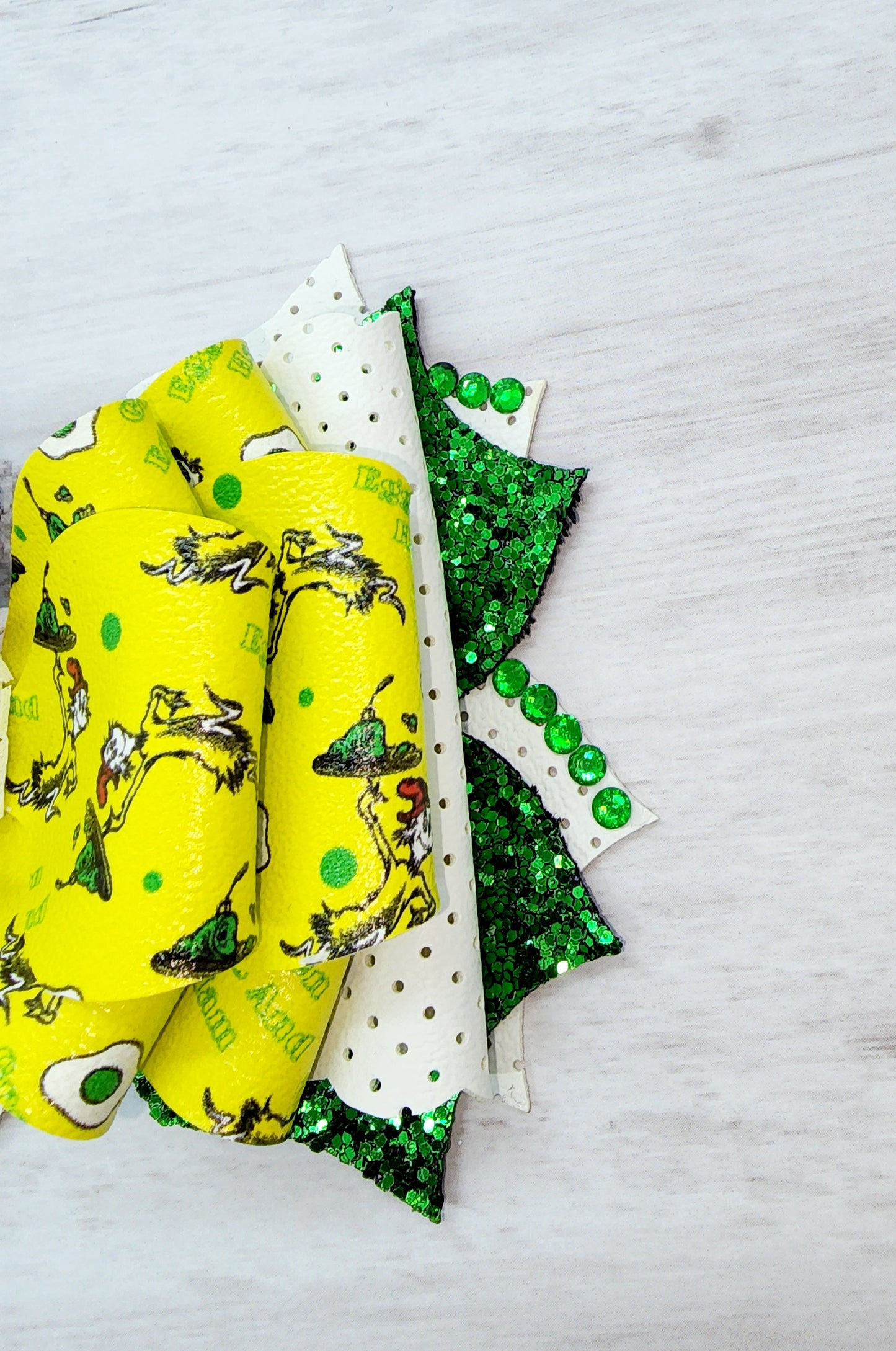 Green Eggs Bow - YaYa Unique